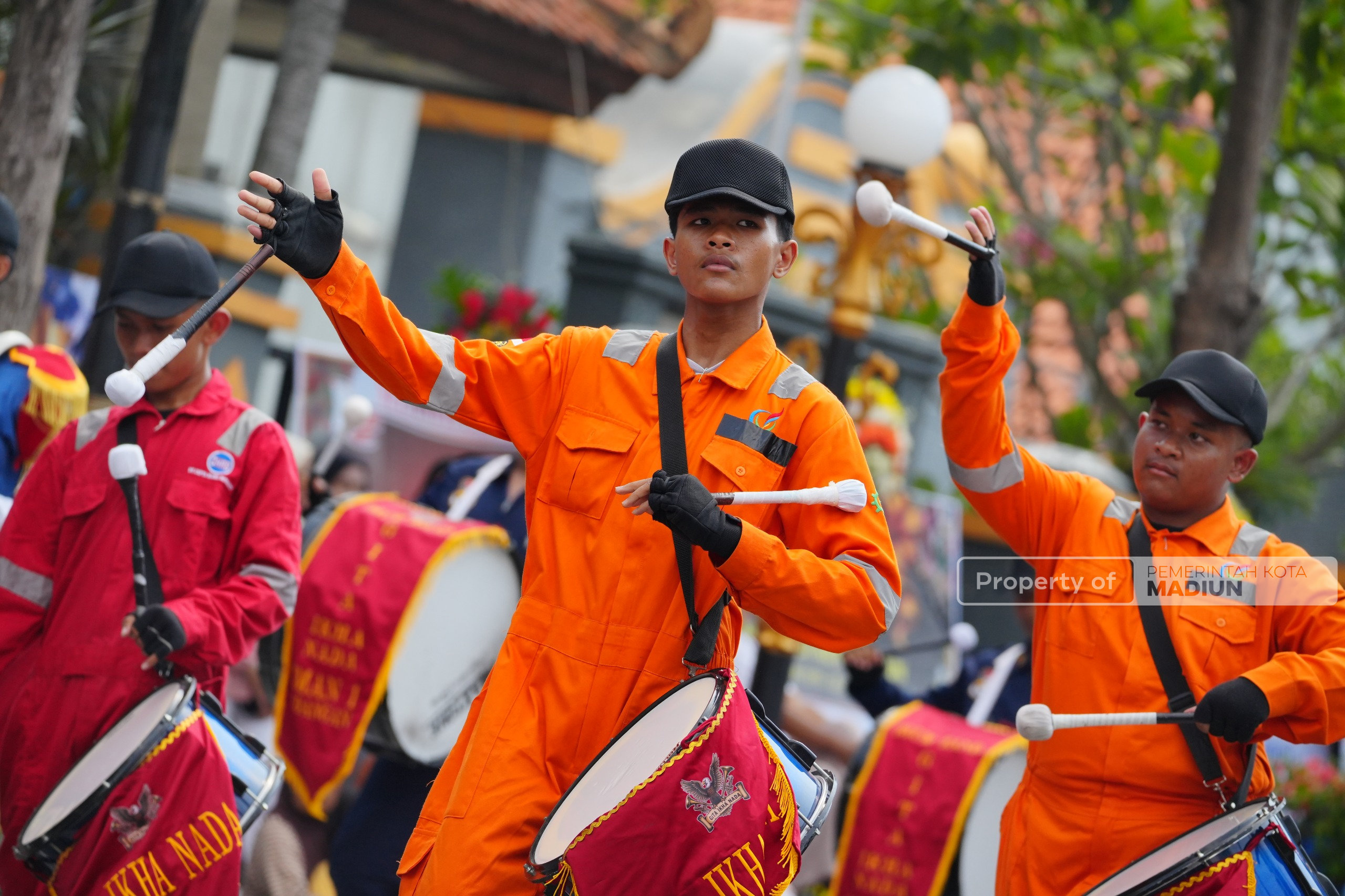 Parade Military Drumband Semarakkan HUT ke-108 Kota Madiun, Plt Wali Kota Harap Ekonomi Lokal Kian Bergeliat