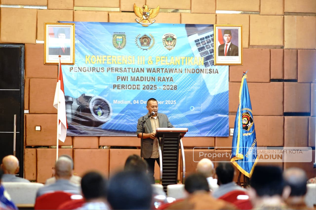 Hadiri Pelantikan PWI Madiun Raya, Wawali Tekankan Peran Strategis Wartawan dalam Membangun Kota Maju Mendunia