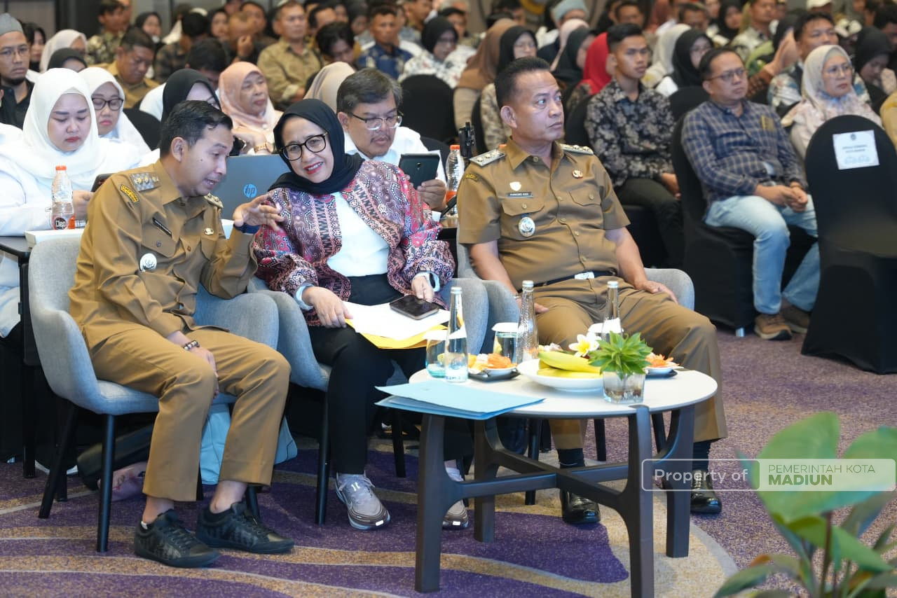 Hadiri Sosialisasi dan Penguatan Tata Kelola MBG, Plt Wali Kota Madiun Tegaskan Komitmen pelaksanaan Program MBG demi Generasi Emas 2045