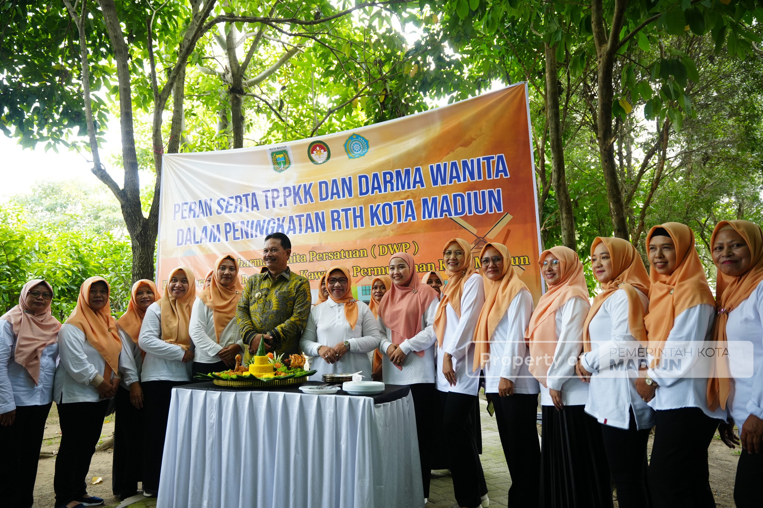 RTH Kota Madiun Jadi Wadah Kreativitas Pelajar, Wali Kota Dorong Seni Anak untuk Pelestarian Lingkungan