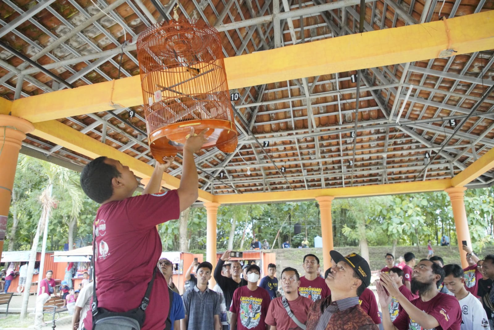 Berhasil Ramaikan Lapak Melalui Lomba, Wali Kota Apresiasi Paguyuban Kampung Eduwisata Gedongan