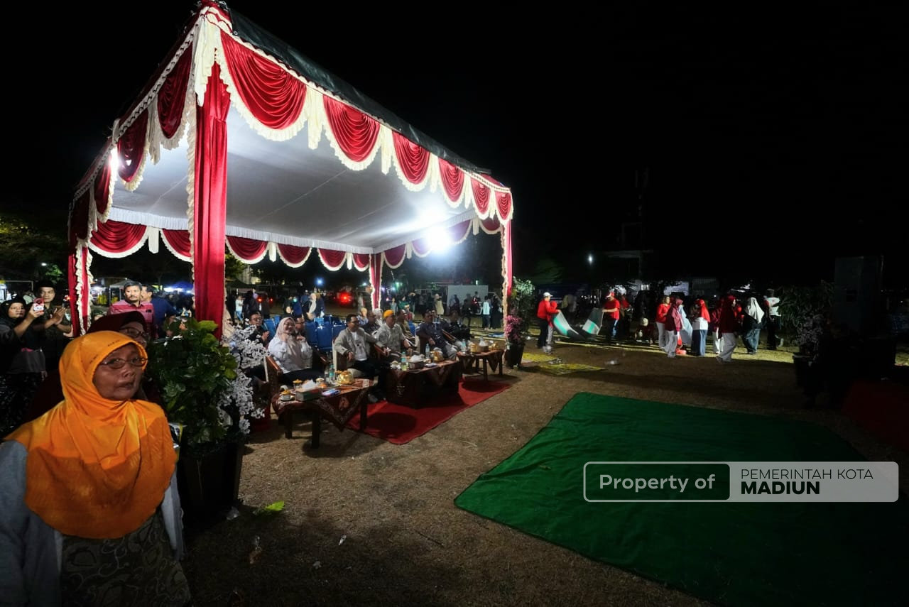 Dari Panggung Seni, Plt Wali Kota Dorong Budaya Jadi Penggerak Ekonomi Kelurahan