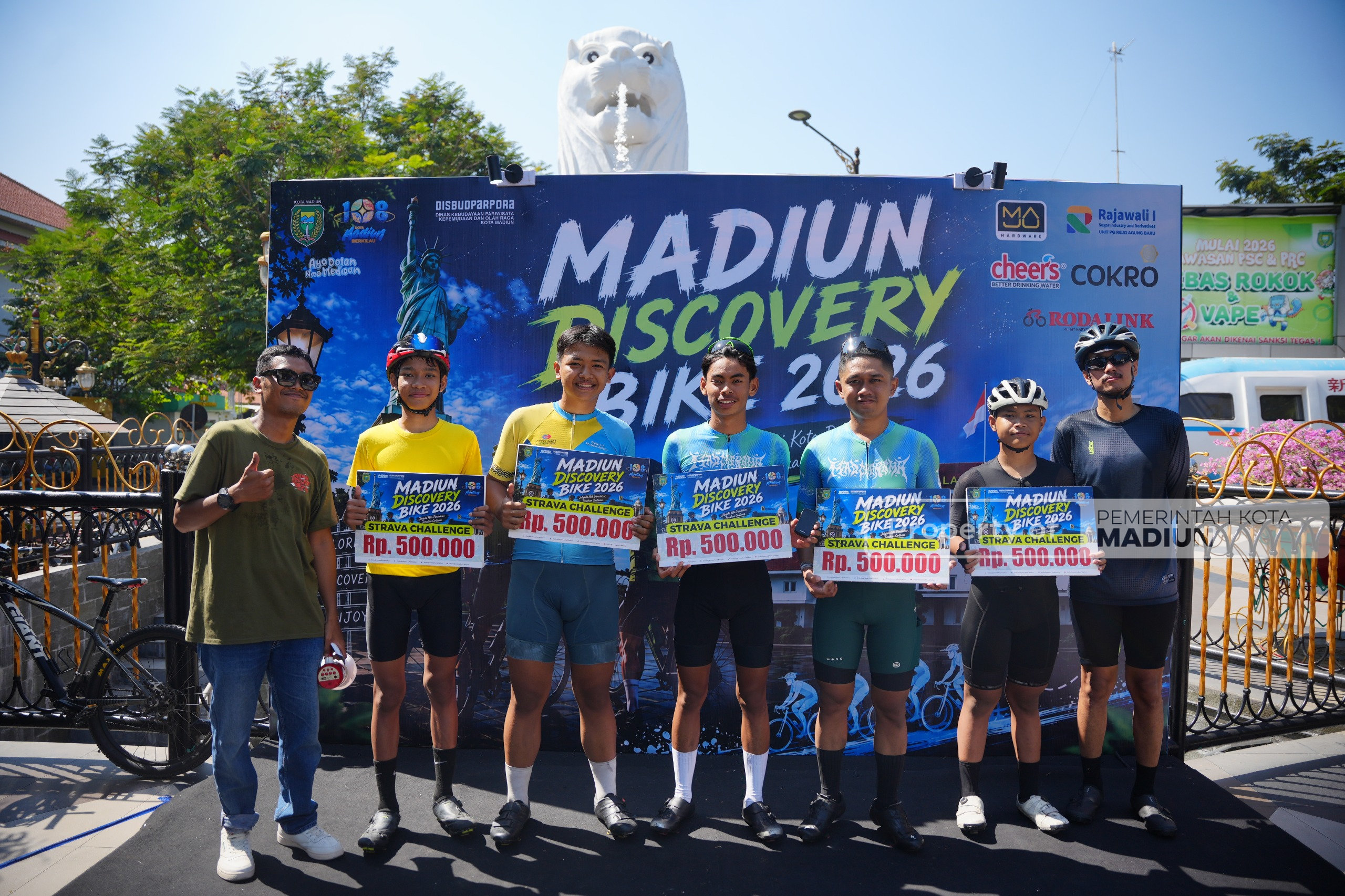 Ratusan Peserta Turut Jelajahi Kota Pendekar Lewat Madiun Discovery Bike 2026