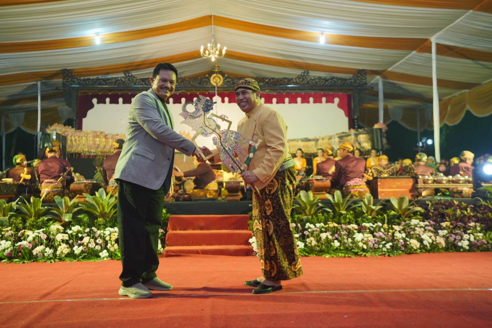 Beri Hiburan Masyarakat, Wali Kota Gelar Event Wayang Kulit