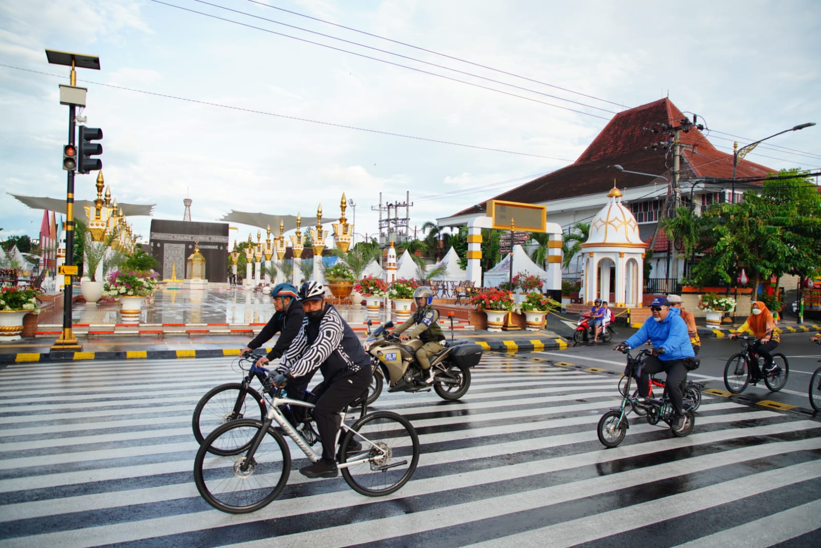 Gowes Tiga Kelurahan, Wali Kota Cek Usulan Pembangunan 2024