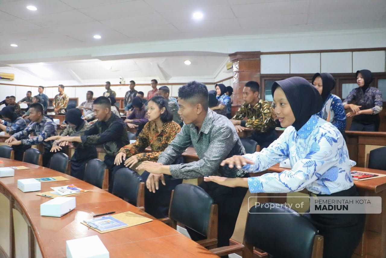 Bekali Materi Calon Paskibraka, Plt Wali Kota Harap Paskibraka Tetap Berkontribusi Usai Tugas Upacara