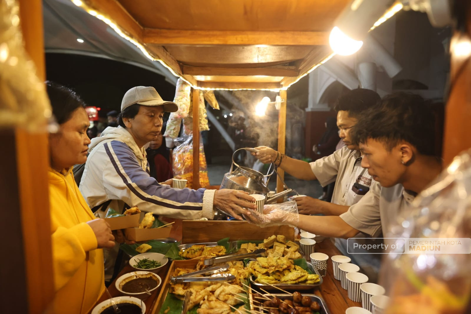 Pemudik Mulai Datang, Plt Wali Kota Sambut Ratusan Paguma dari Ibu Kota