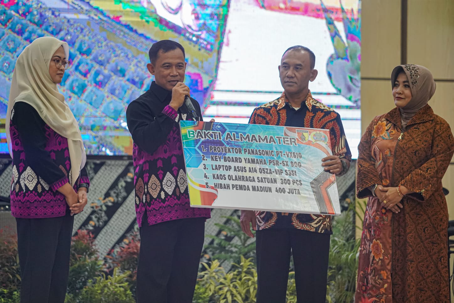 Pucuk Pimpinan Korem 081 Berganti, Kolonel Inf Sugiono Gantikan Kolonel Deni Rejeki