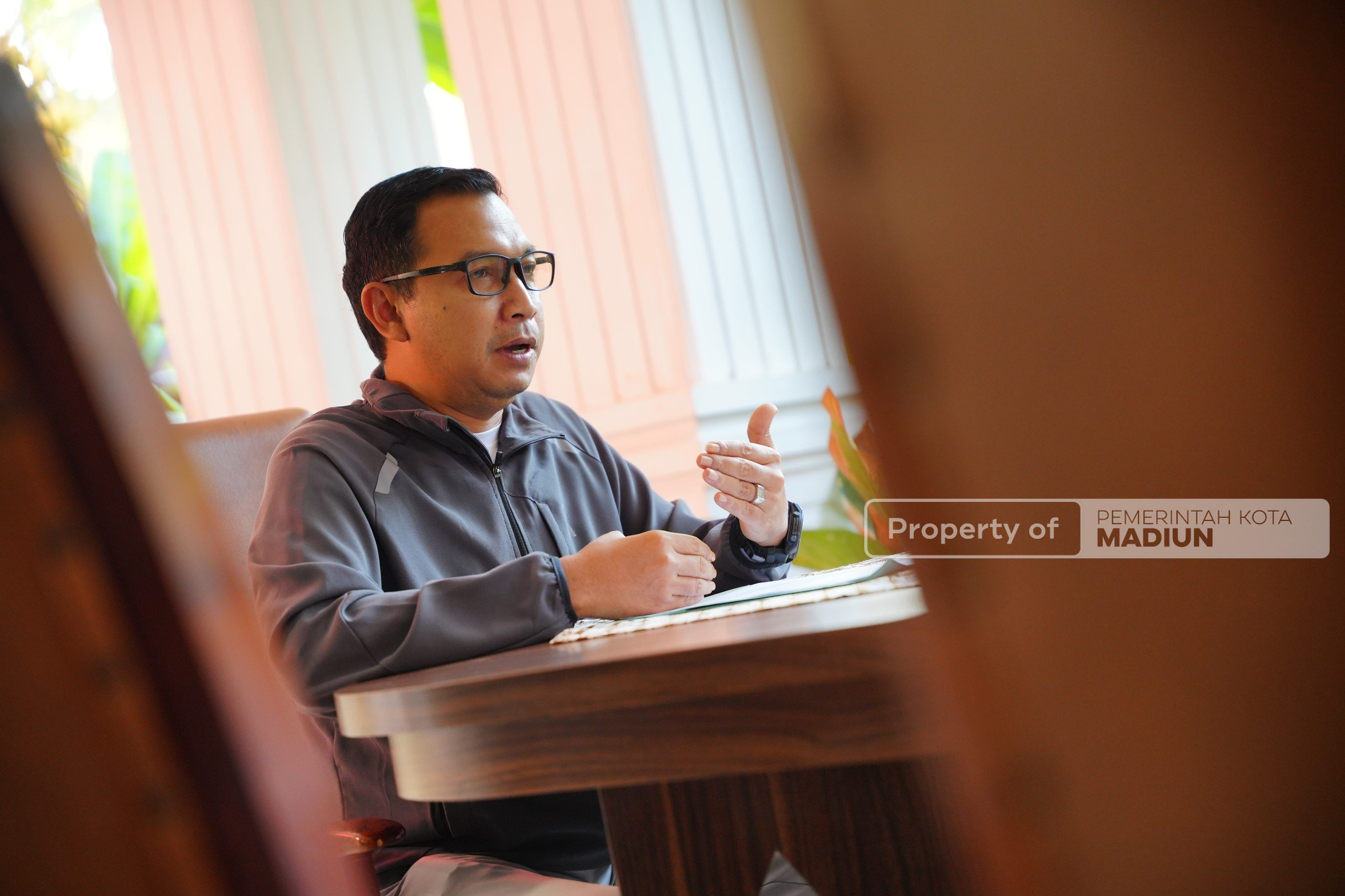 Menjadi Narasumber Jurnal Nusantara Kompas TV, Plt Wali Kota Madiun Paparkan Inovasi Pasar Sleko sebagai Ruang Ekonomi Kreatif
