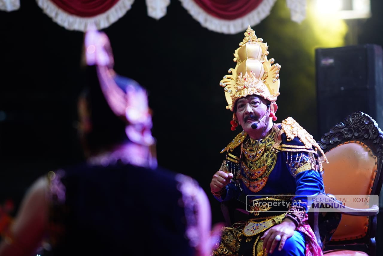 Dari Panggung Seni, Plt Wali Kota Dorong Budaya Jadi Penggerak Ekonomi Kelurahan