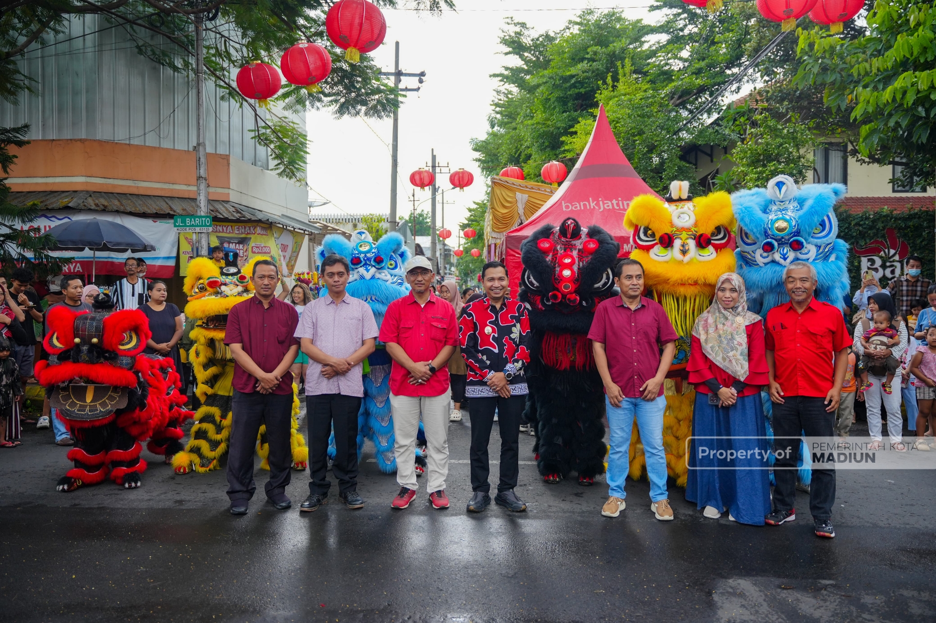 Bazar Imlek Barito Resmi Dibuka, Plt Wali Kota Madiun Dorong Kawasan Pecinan Jadi Destinasi Wisata Kuliner