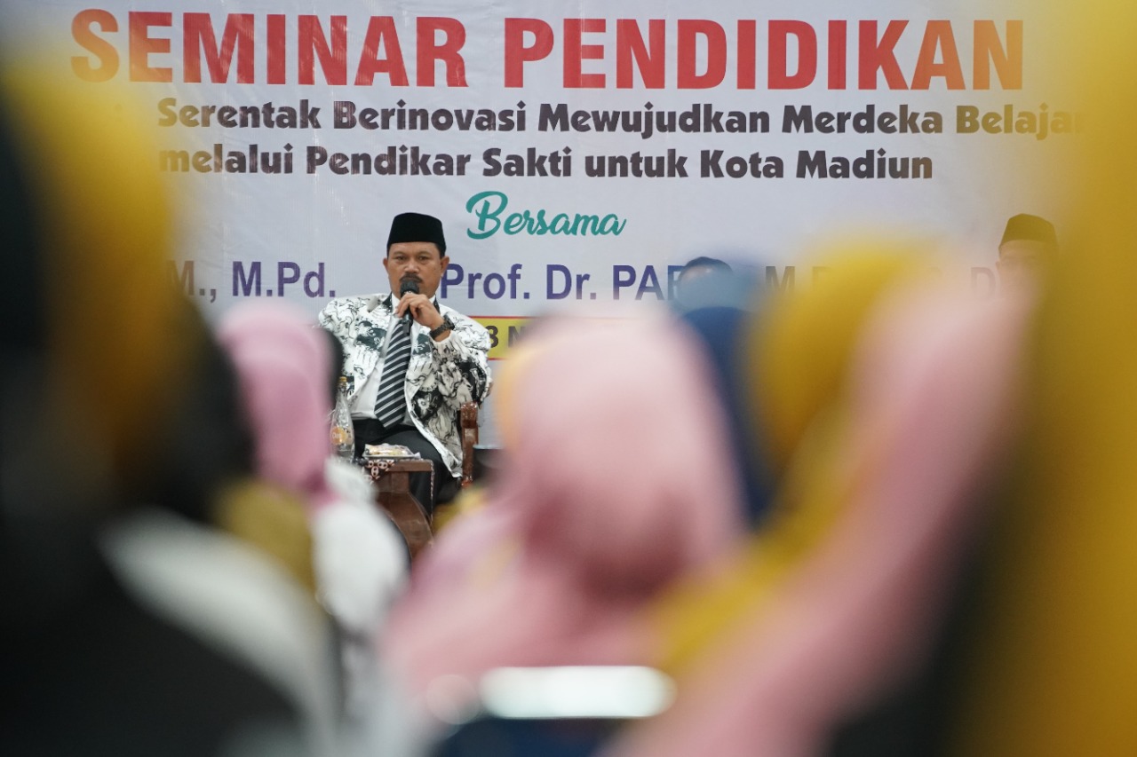 Gelar Seminar Pendidikan, Wali Kota Pesan Guru Tingkatkan Pengalaman Dan Pengetahuan