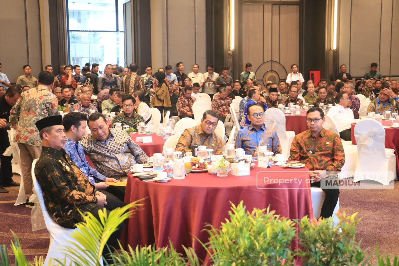 Perkuat Ekonomi Kreatif, Plt Wali Kota Dorong Pawitandirogo Jadi Kekuatan Baru Jawa Timur
