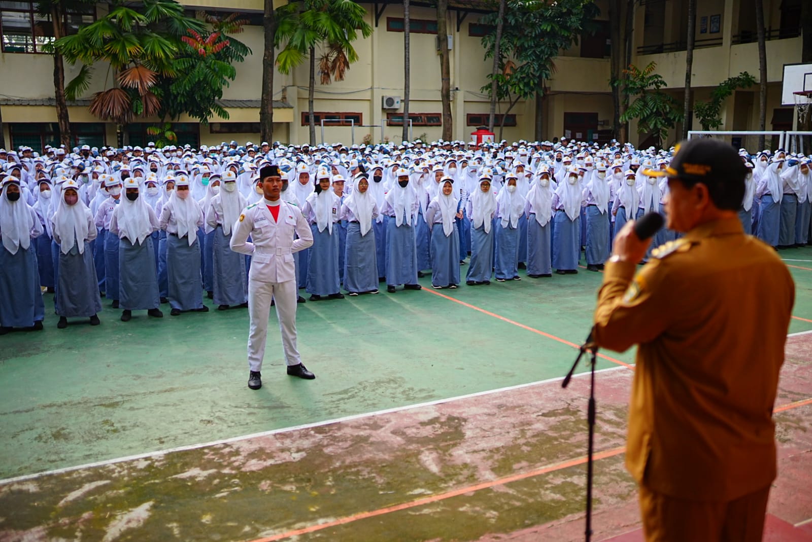 Pimpin Apel di SMAN 2 Kota Madiun, Wali Kota Harap Tingkatkan Mutu dan Kualitas Sekolah