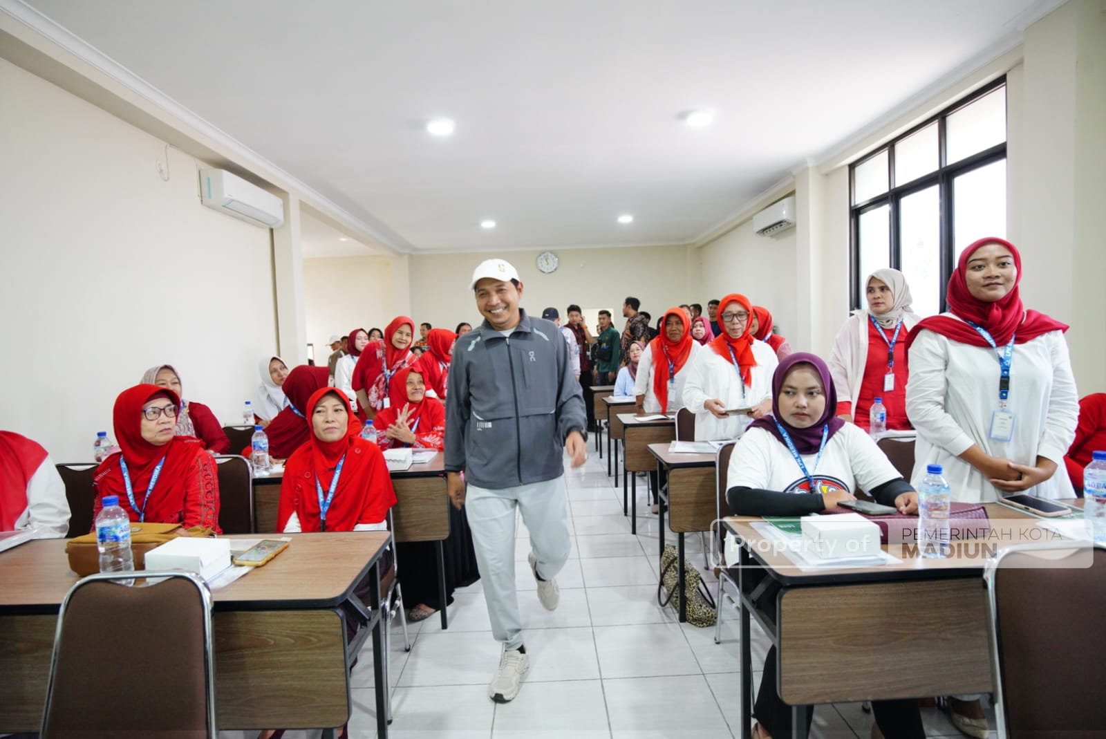 Gelar Pelatihan UMKM, Plt Wali Kota Dorong Pelaku Usaha Naik Kelas Lewat Digitalisasi