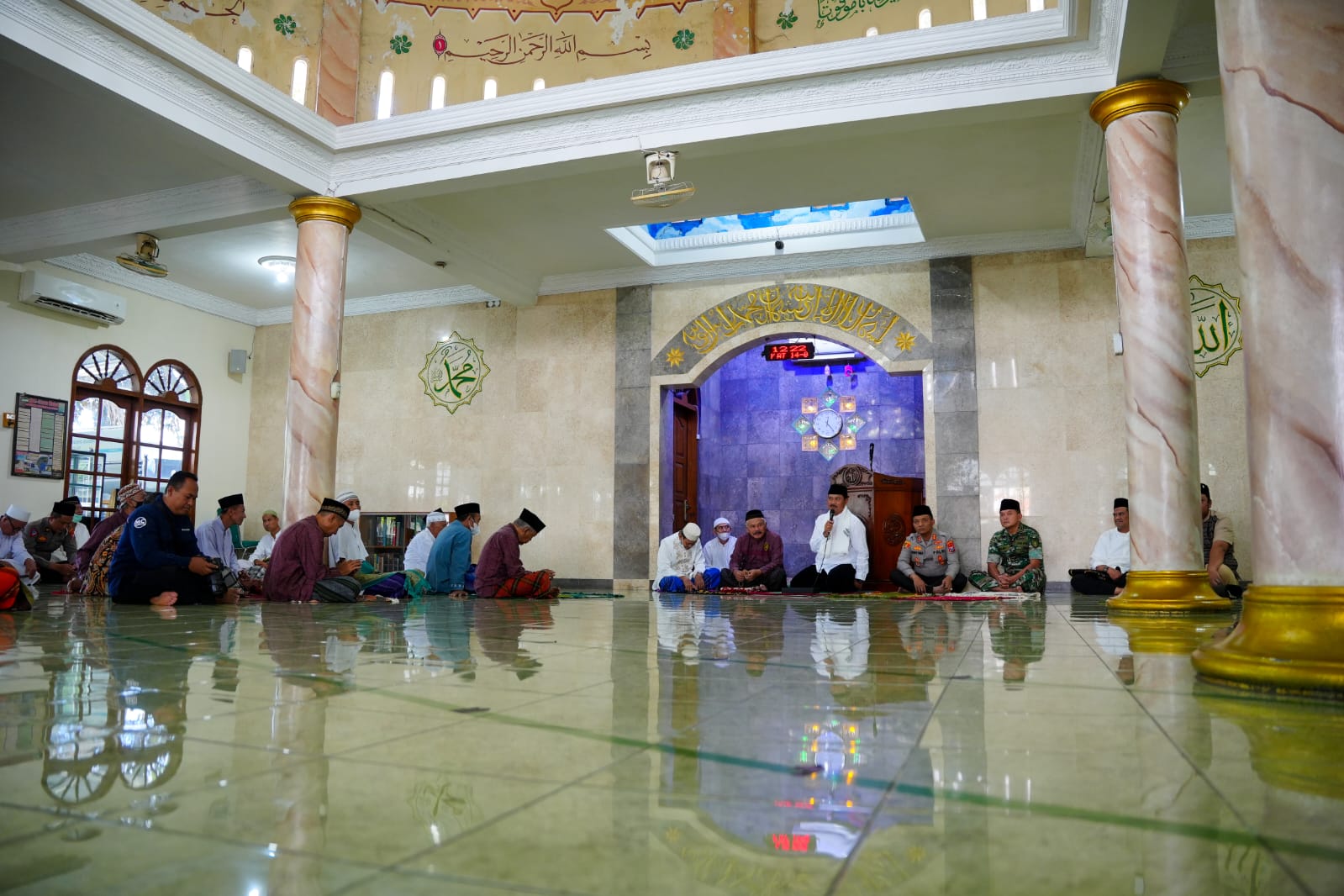 Safari Ramadan Salat Jumat di Masjid At-Taqwa, Wali Kota Ajak Jamaah Tingkatkan Ibadah