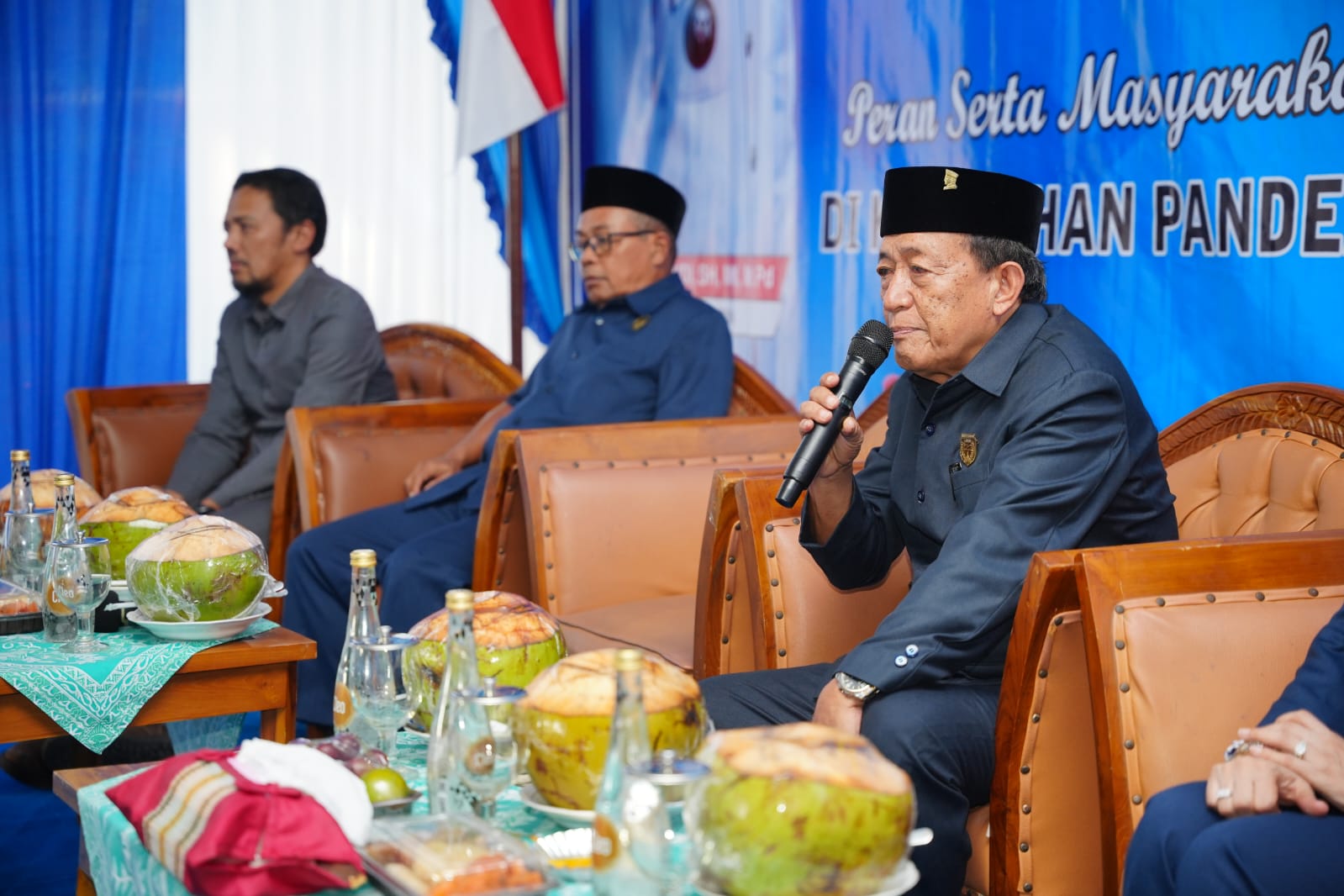 Serap Aspirasi Sekaligus Sosialisasi Pembangunan, Wali Kota-Wakil Rakyat Bertemu Masyarakat di Dua Kelurahan