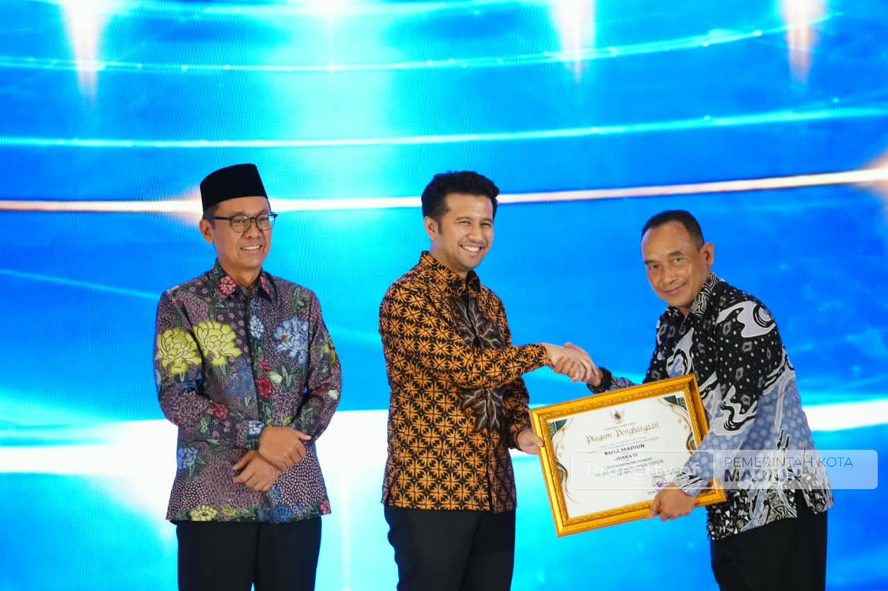 Perkuat Ekonomi Syariah, Kota Madiun Raih Dua Penghargaan di FESyar Regional Jawa 2026