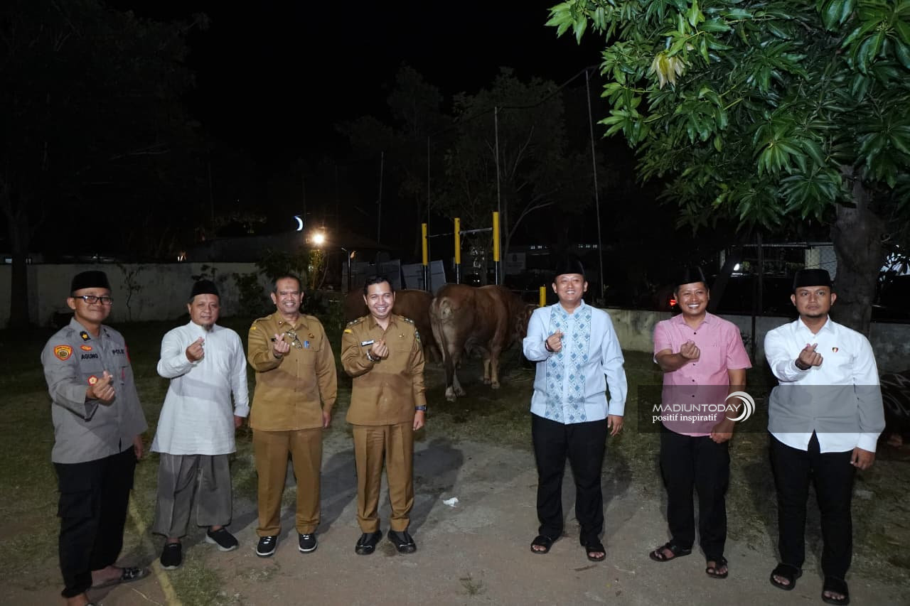 Jelang Iduladha, Pemkot dan Baznas Serahkan Sapi Kurban ke Polres Madiun Kota