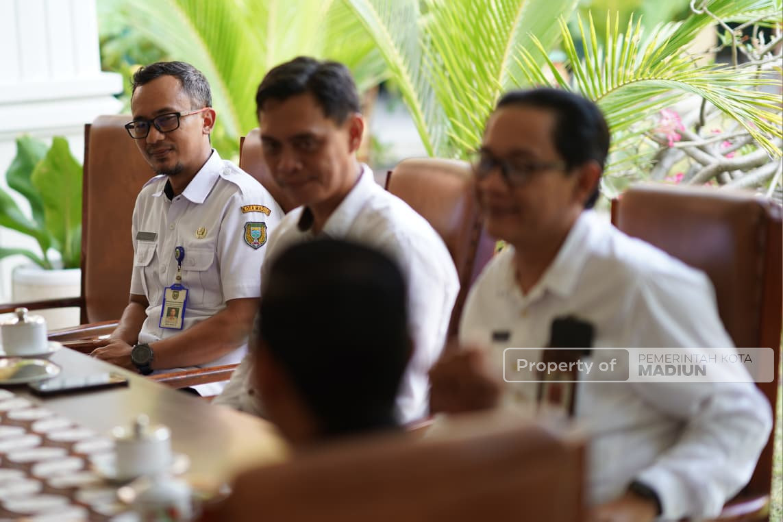 Terima Delegasi Muda Almira Vivia, Plt Wali Kota Titip Nama Madiun ke Kancah Dunia