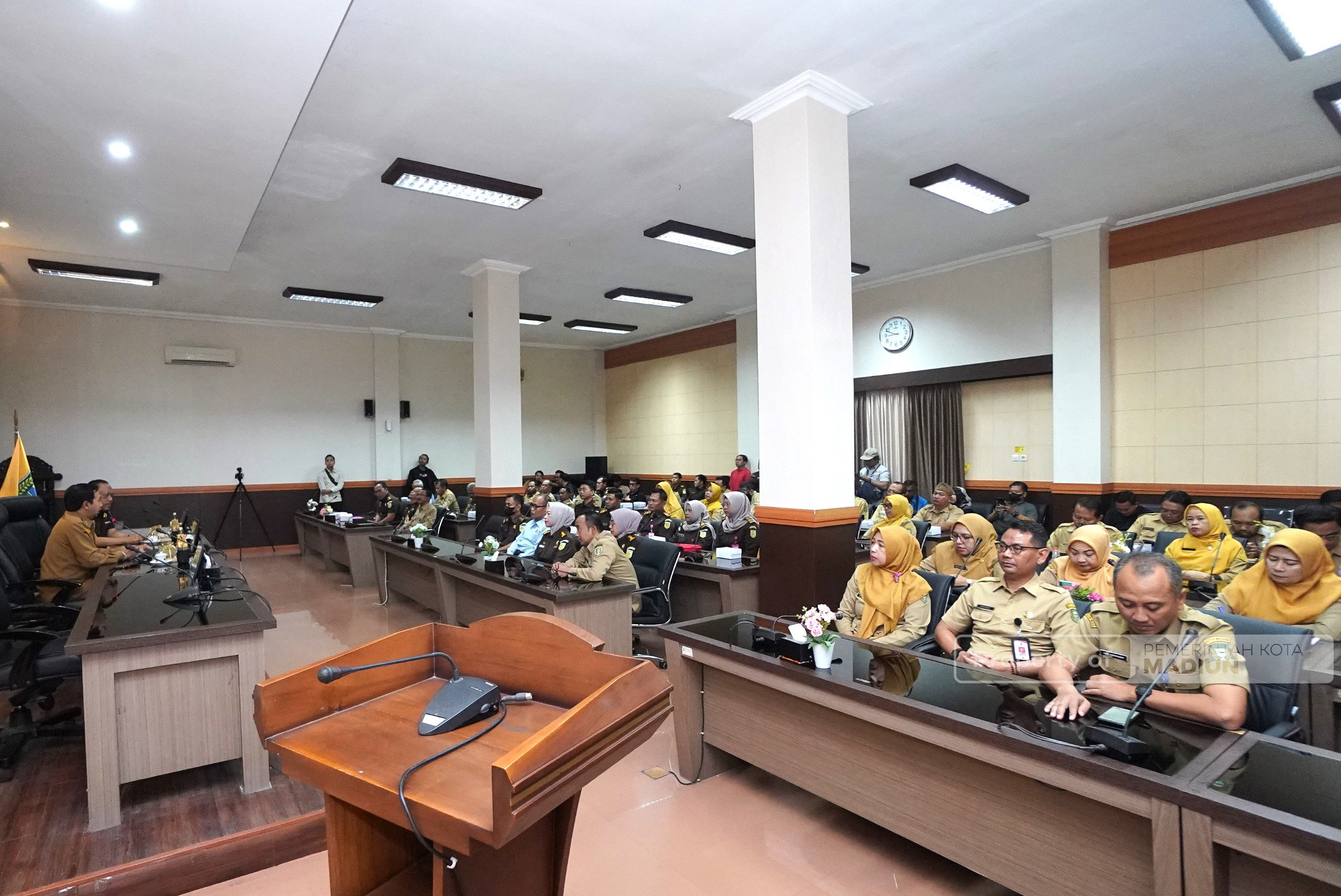 Serah Terima Aset Fasum-Fasos Puri Asri Lestari, Plt Wali Kota Madiun Tegaskan Komitmen Optimalisasi Aset Daerah