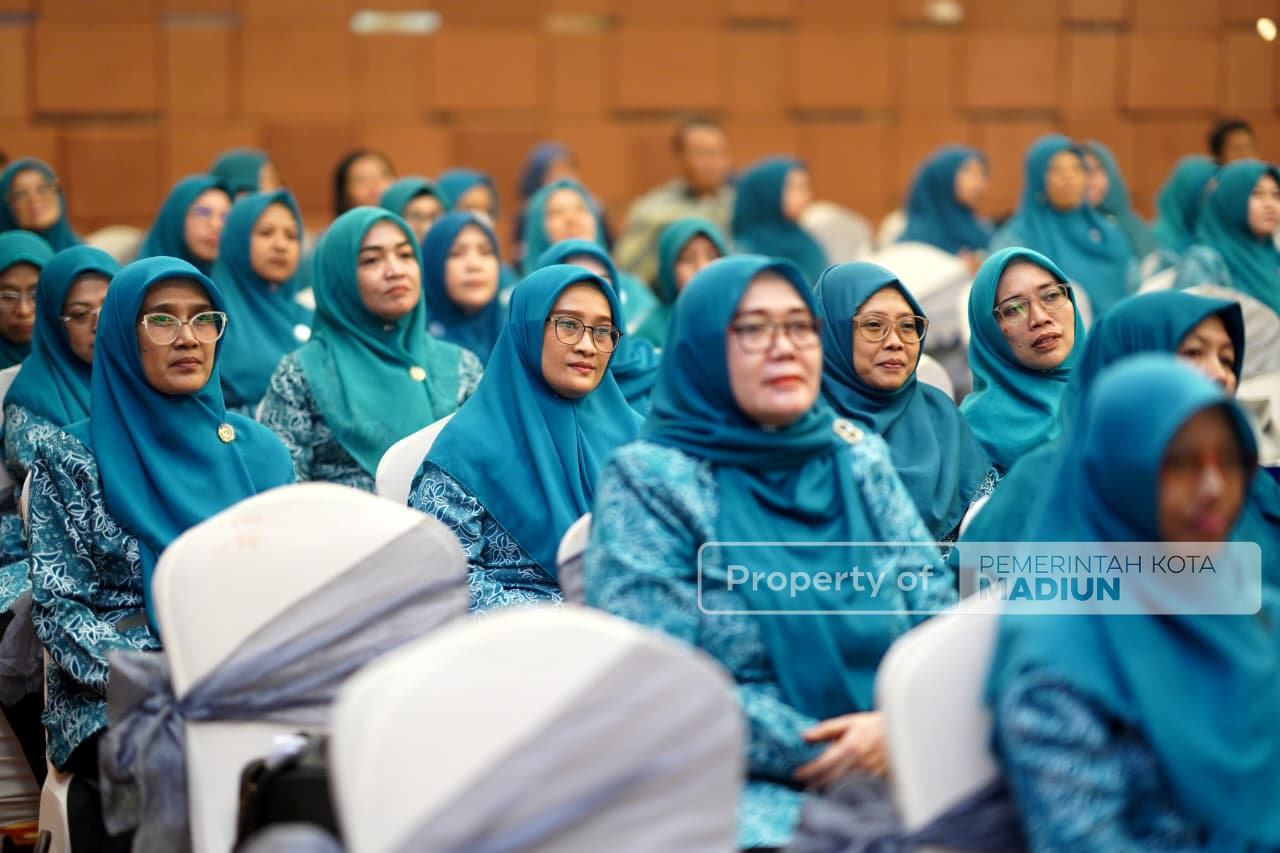 Penutupan Program CEMARA dan Beri Edukasi SEHATI, Wali Kota Tekankan Pentingnya Literasi Keuangan