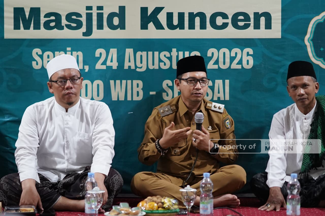 Hadiri Malam Manggulan Grebeg Maulud, Plt Wali Kota: Budaya Kita Harus Terus Dihidupkan