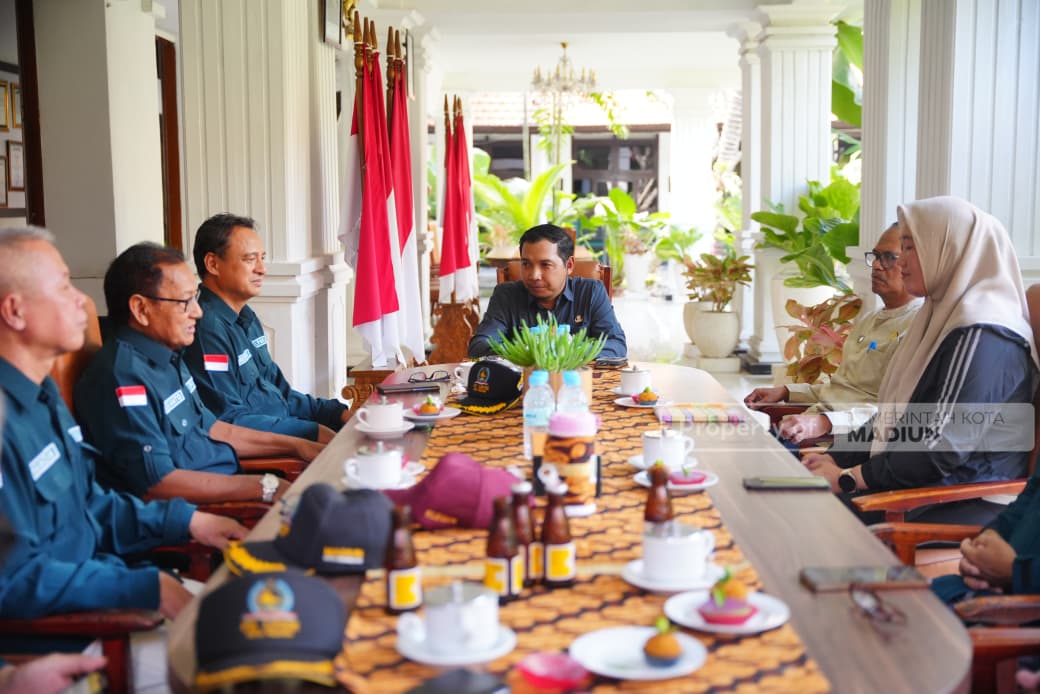 Hadiri Audiensi FKLPMK, Plt Wali Kota Madiun Pastikan Peran LPMK Diperkuat