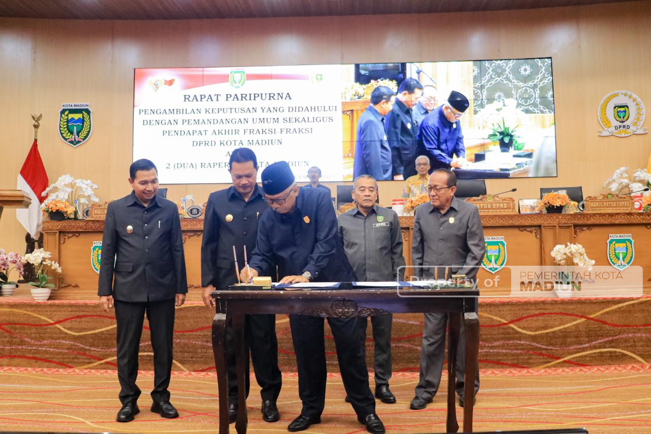 Aturan Daerah dan Pusat Disesuaikan, Dua Raperda Resmi Ditetapkan