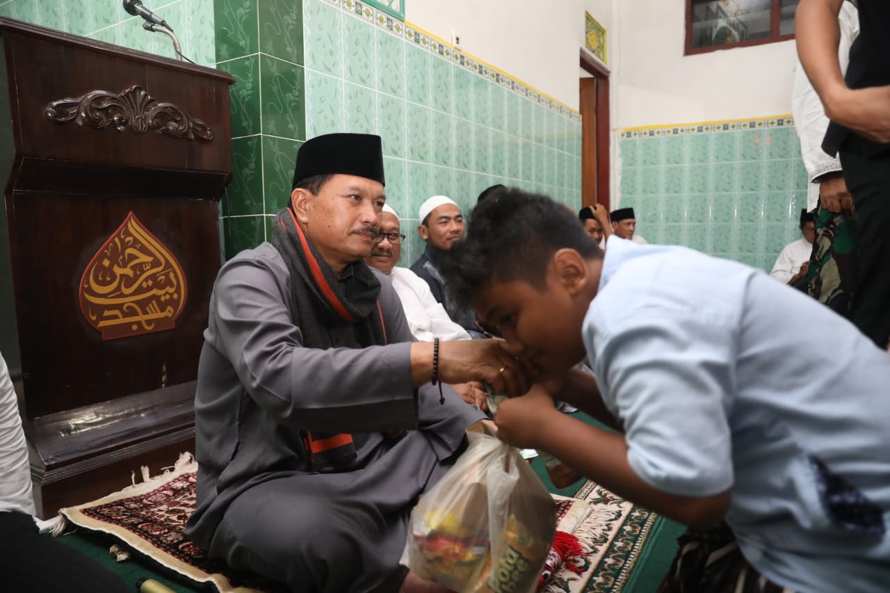 Safari Ramadan Salat Tarawih di Masjid Baiturrahman, Wali Kota Juga Resmikan Masjid Tempat Kegiatan