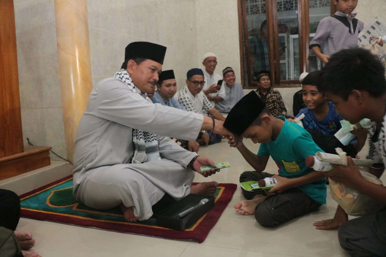 Salat Isya dan Tarawih Safari Ramadan di Masjid Sayyidina ‘Ali Wali Kota Pesan Jaga Kondusifitas Kota Jelang Idul Fitri