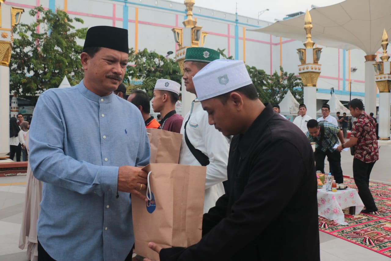 Halal Bihalal dengan Pedagang PRC, Wali Kota Sampaikan Rencana Penyempurnaan Kawasan