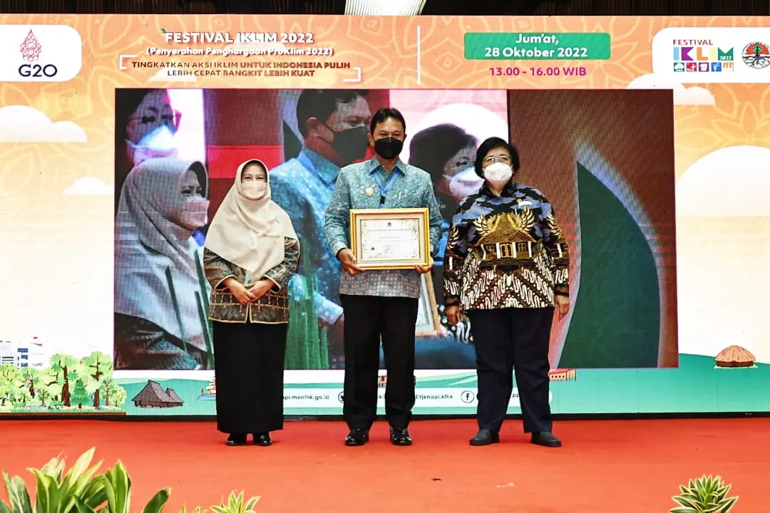 Sepekan Wali Kota Raih Dua Penghargaan Nasional, Terbaru Raih Piagam Apresiasi Pembinaan ProKlim dari Kementerian