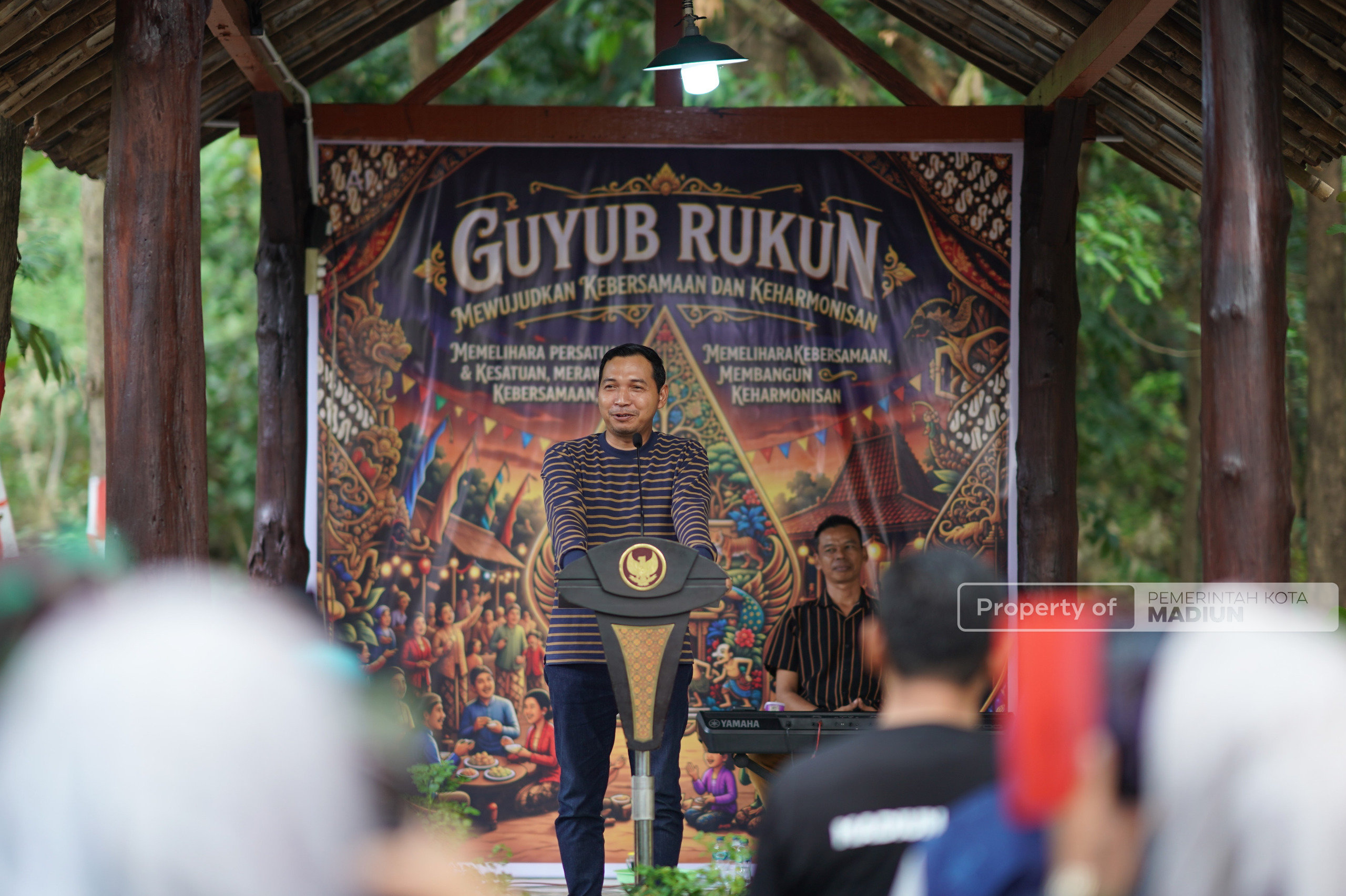 Resmi Dibuka Plt Wali Kota Madiun, Pasar Mbabrik Jadi Ruang Baru Pengembangan UMKM Warga