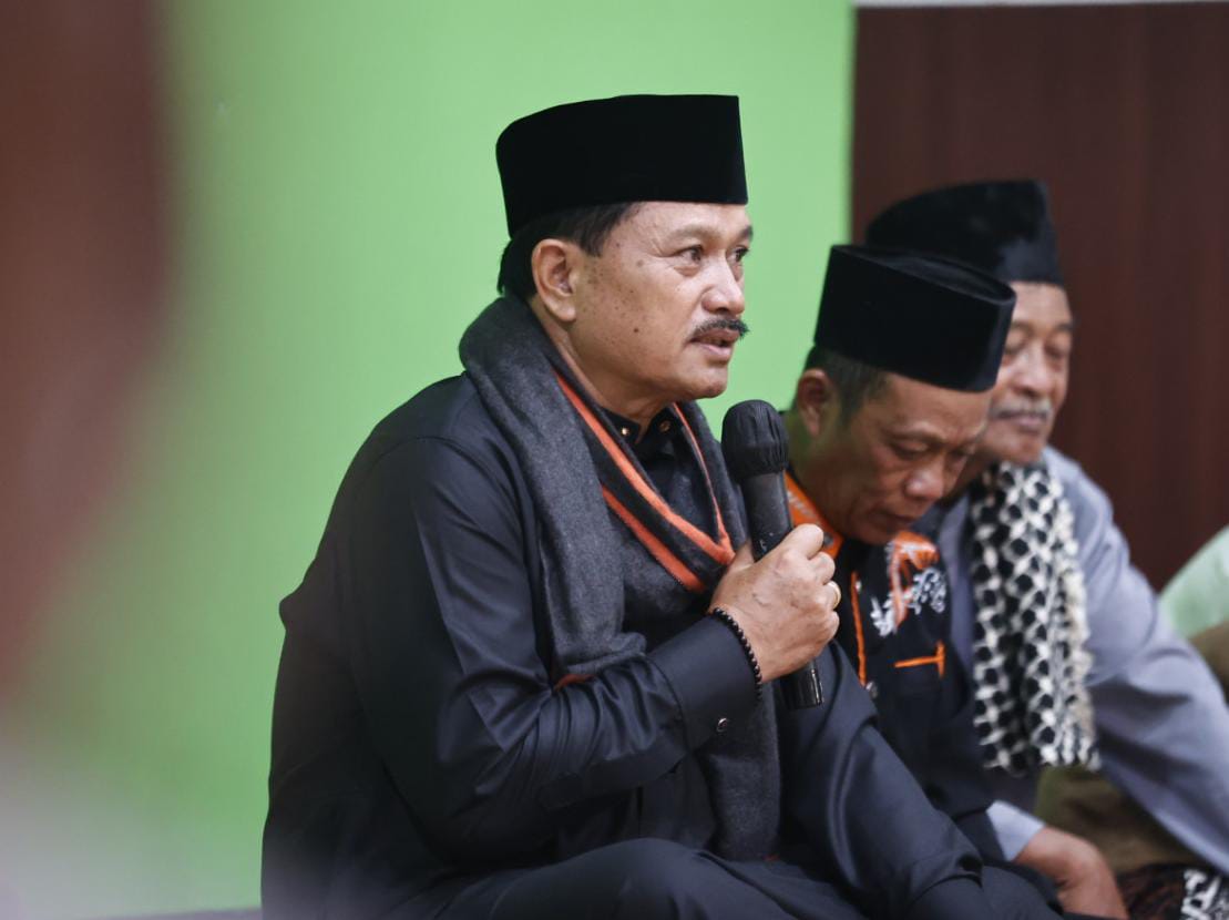 Salat Tarawih di Rumdin Rangkaian Safari Ramadan, Wali Kota Ajak Jamaah Tingkatkan Kebaikan