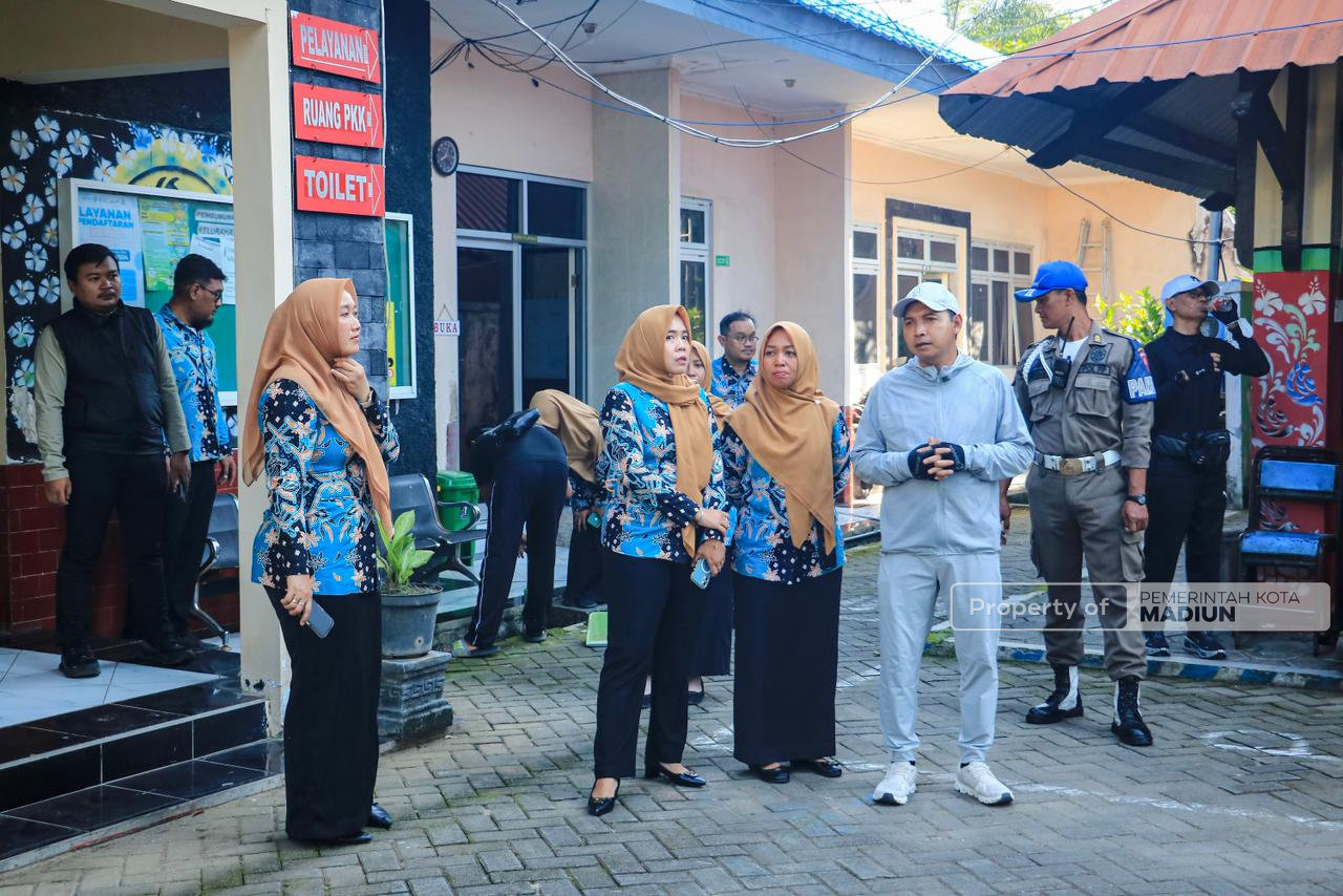 Tinjau RPH hingga SPPG dengan Gowes, Plt Wali Kota Soroti IPAL yang Belum Sesuai Standar