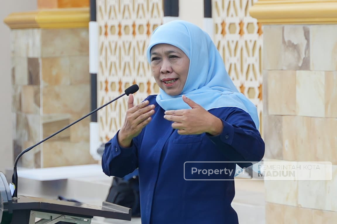 Gubernur Khofifah Resmikan Masjid Baitus Sholihin SMAN 3 Taruna Angkasa Madiun