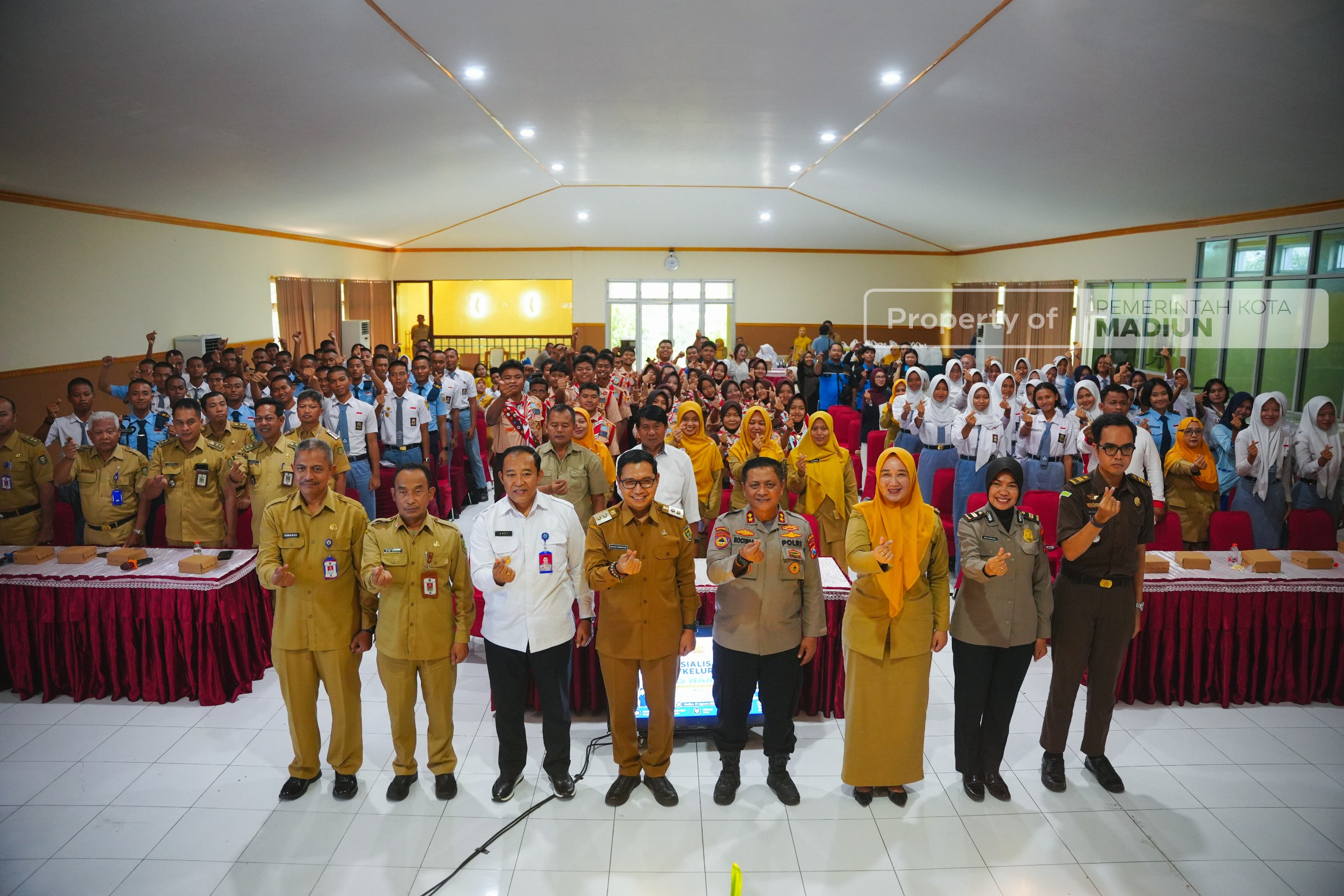 Plt Wali Kota Dorong Peran Masyarakat Wujudkan Kelurahan Bersinar
