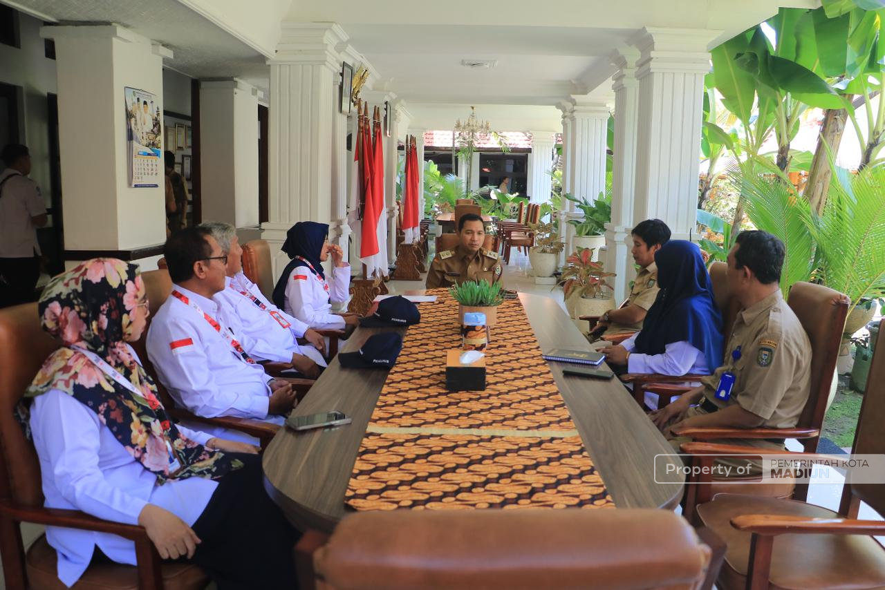 Plt Wali Kota Madiun Terima Audiensi PMI, Bahas Pembangunan Gedung dan Penguatan Layanan UDD