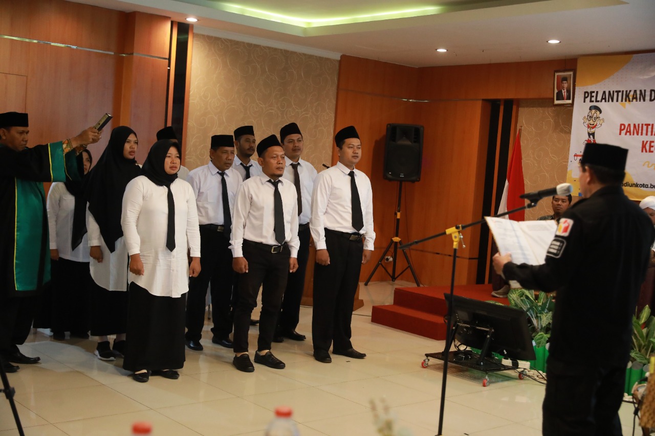 Hadiri Pelantikan Pengawas Pemilu Kecamatan, Wali Kota Harap Berikan Kinerja Terbaik