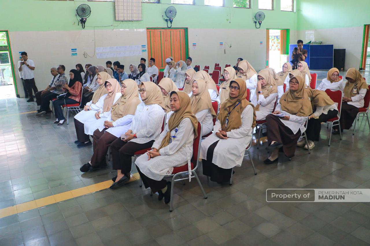 Tingkatkan Kualitas dan Transparasi Layanan, SMP Negeri 6 Madiun Gelar Forum Komunikasi Publik