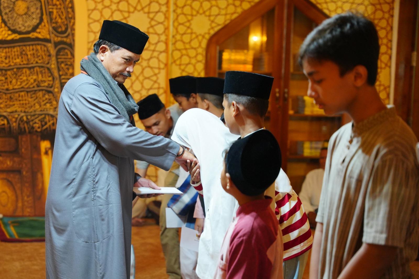 Salat Isya dan Tarawih Safari Ramadan di Pondok Abi Bahrun Madinatul Jannah, Wali Kota Sampaikan Event Sambut Lebaran