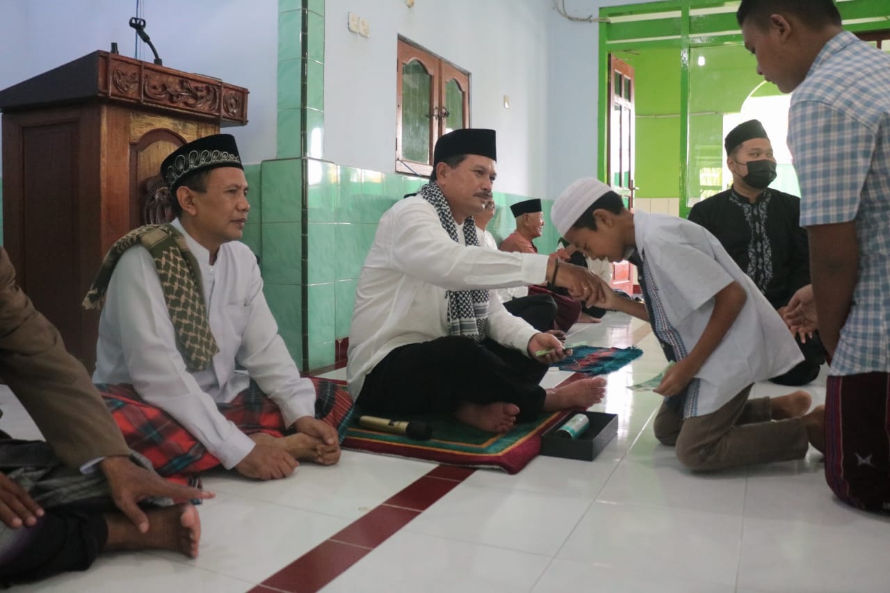 Salat Jum’at di Masjid Ar-Rohman, Wali Kota Persilahkan Jamaah Sampaikan Usulan