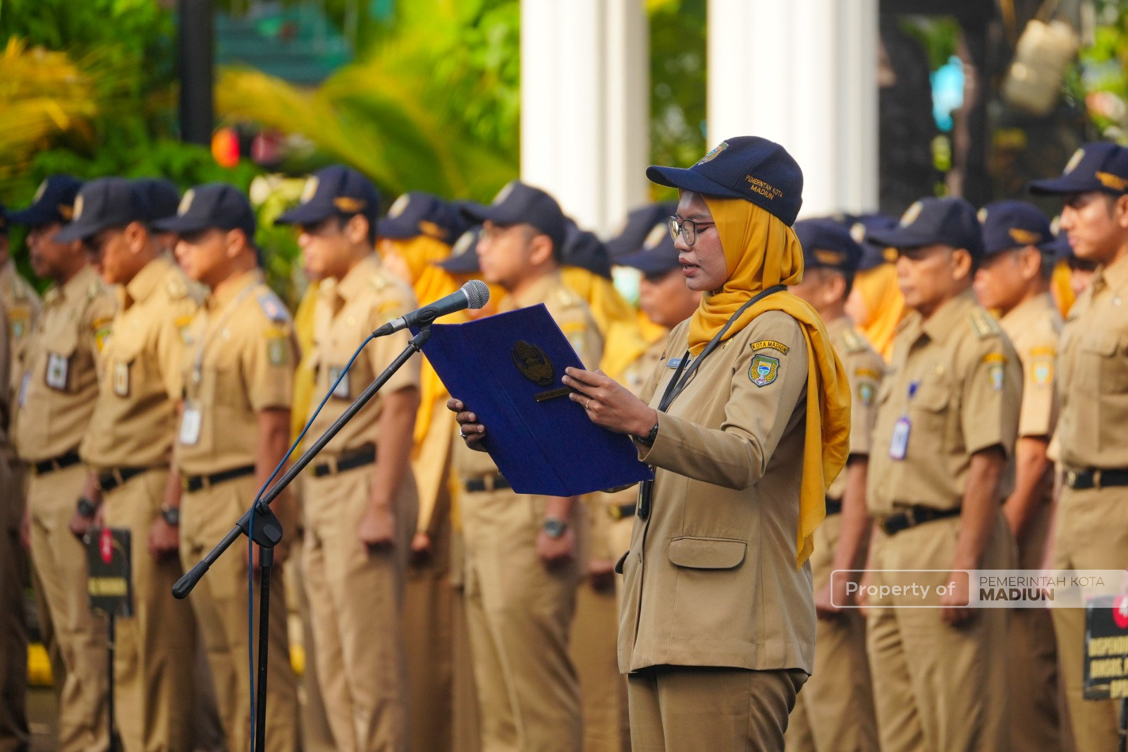 Pimpin Apel Pejabat dan Berangkatkan Penyaluran Beras Zakat Fitrah, Plt Wali Kota Madiun Pesan Pelayanan Tetap Optimal