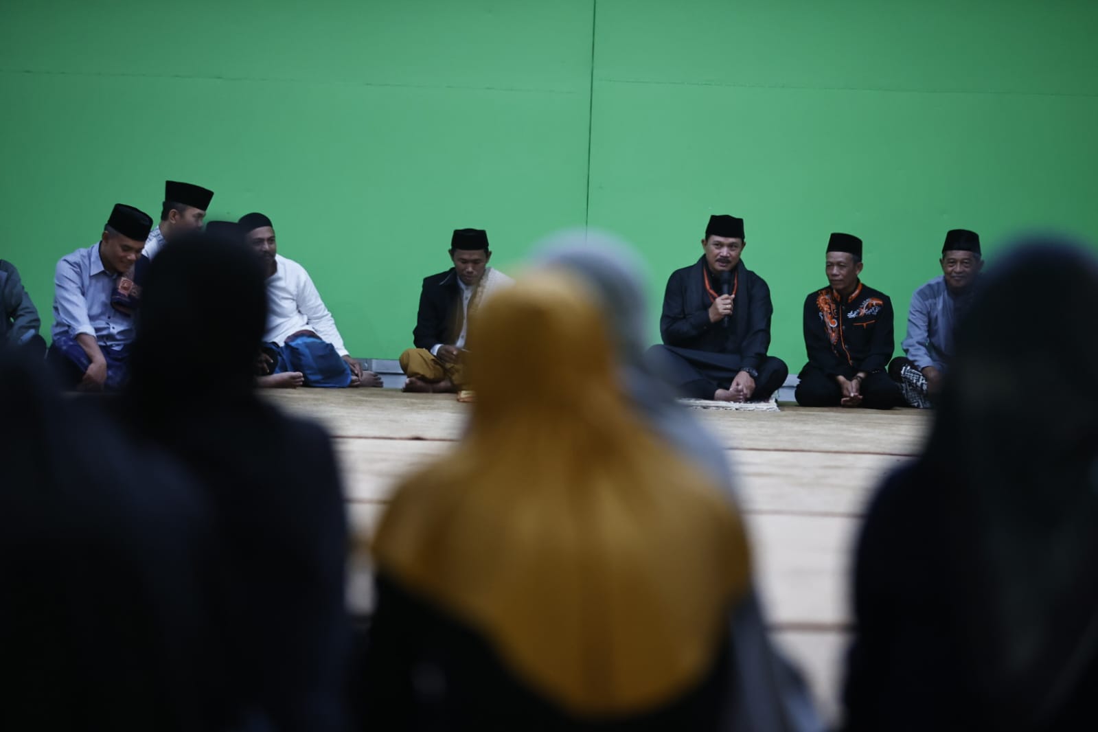 Salat Tarawih di Rumdin Rangkaian Safari Ramadan, Wali Kota Ajak Jamaah Tingkatkan Kebaikan