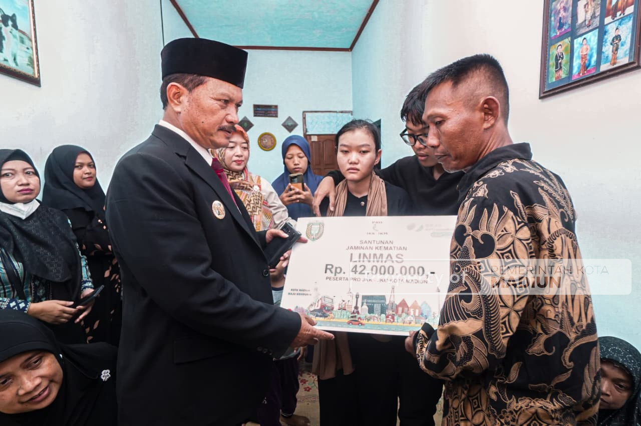 Santunan Pro JKK-JKM Diserahkan Wali Kota, Ahli Waris Mariati Terima Rp 42 Juta