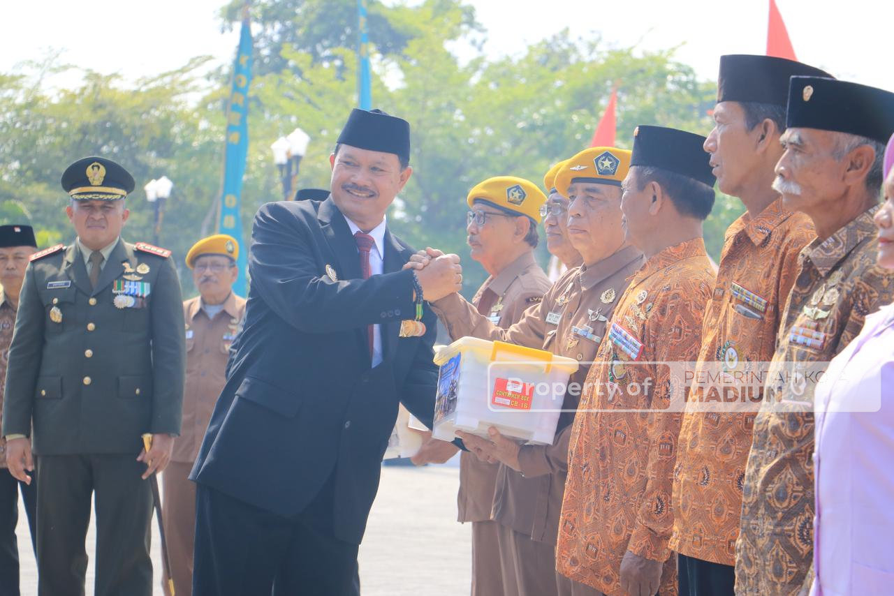 Dirgahayu! TNI Prima, TNI Rakyat, Indonesia Maju!