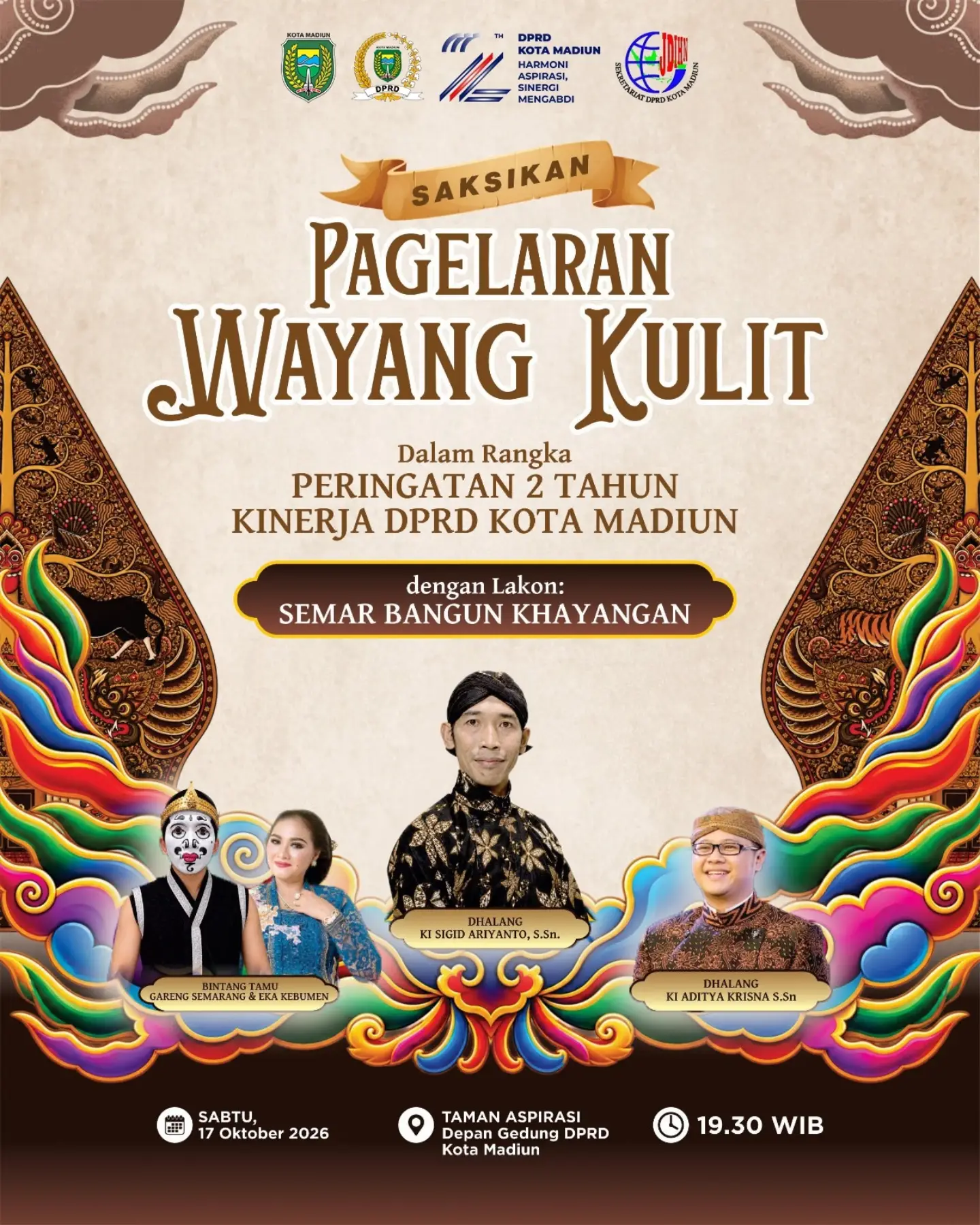 SAKSIKAN PAGELARAN WAYANG KULIT Dalam rangka memperingati 2 Tahun Kinerja DPRD Kota Madiun, DPRD Kota Madiun menyelengga...