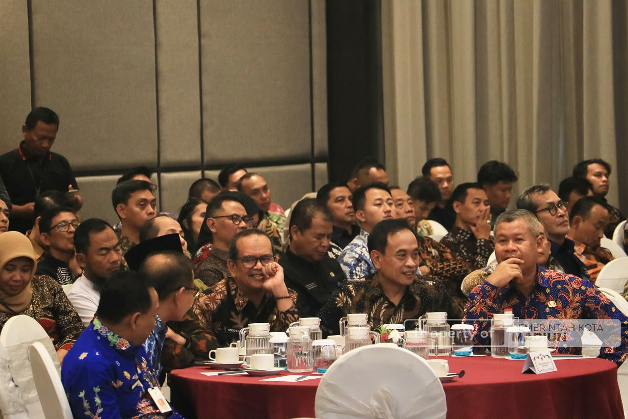 Perkuat Ekonomi Kreatif, Plt Wali Kota Dorong Pawitandirogo Jadi Kekuatan Baru Jawa Timur