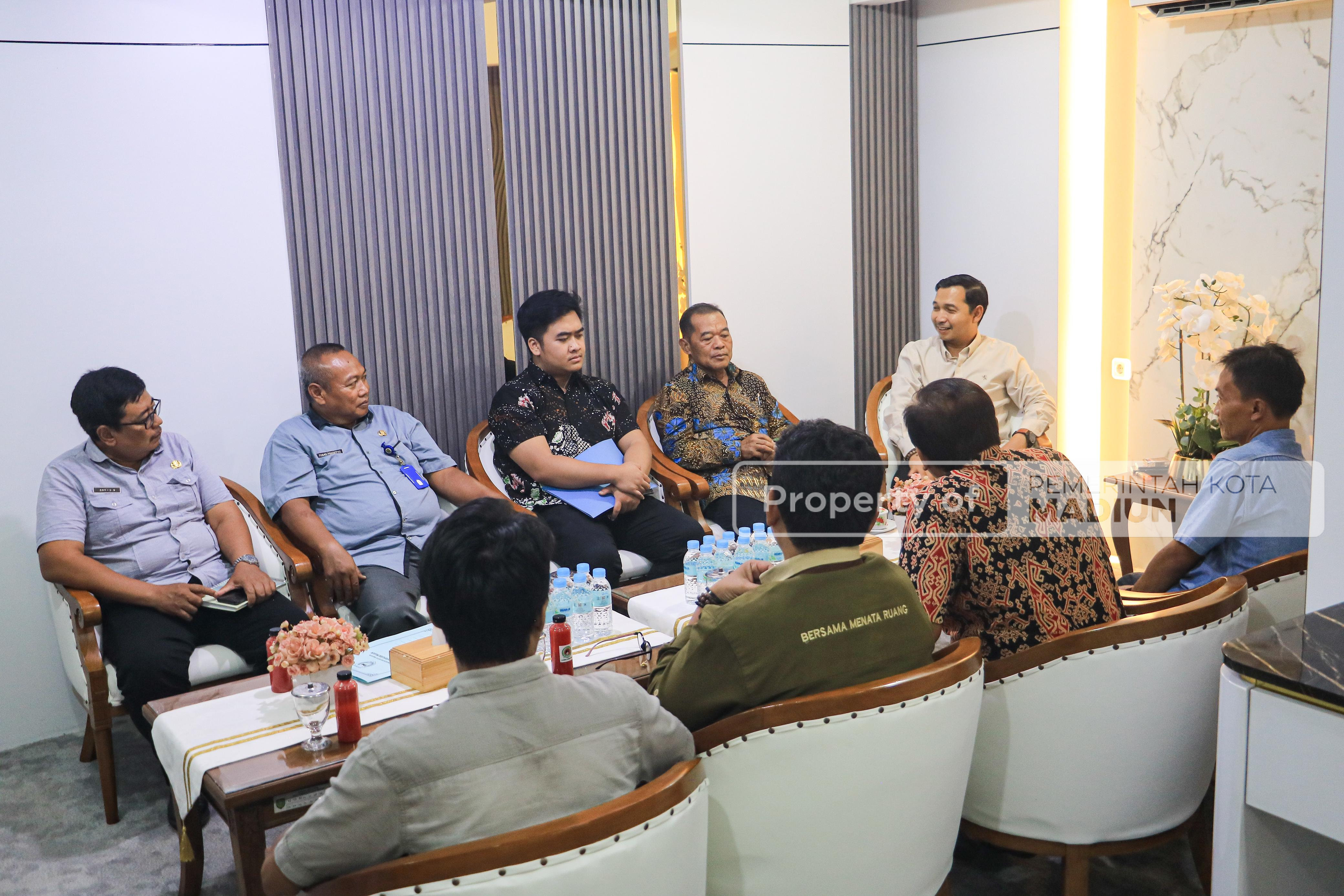 Terima Audiensi Terkait PBG dan Andalalin, Wawali Tegaskan Proses Wajib Sesuai Regulasi
